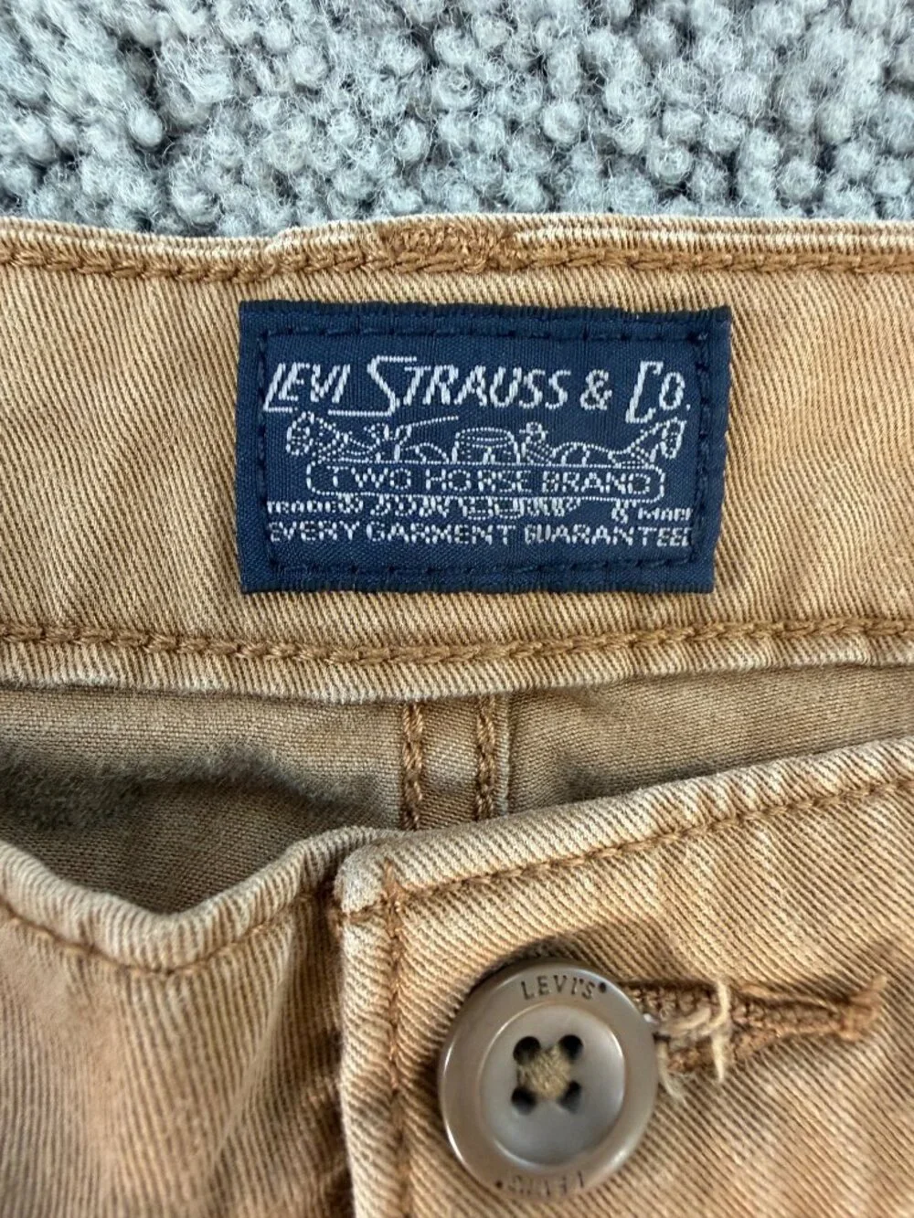 Levi’s 541 Athletic Fit Cargo Twill Pants Caraway Tan Khaki 38x32 PC9-24877